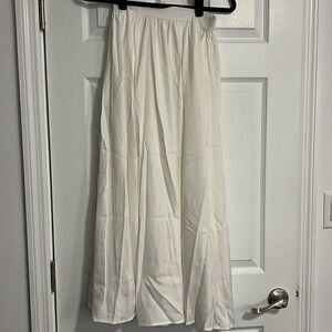 White Silk Zipper Back - Size Small - NEW Maxi Skirt - NEVER WORN